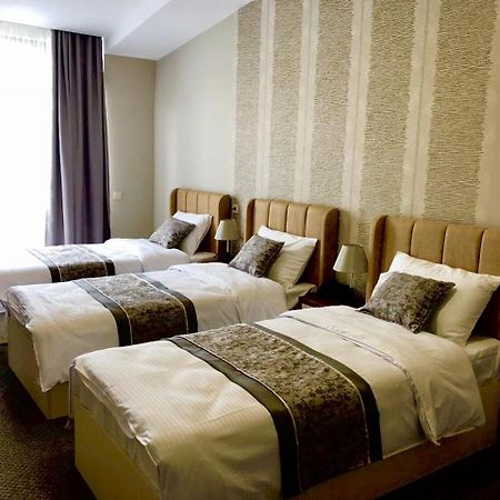 Tbili Hotel Τυφλίδα Εξωτερικό φωτογραφία