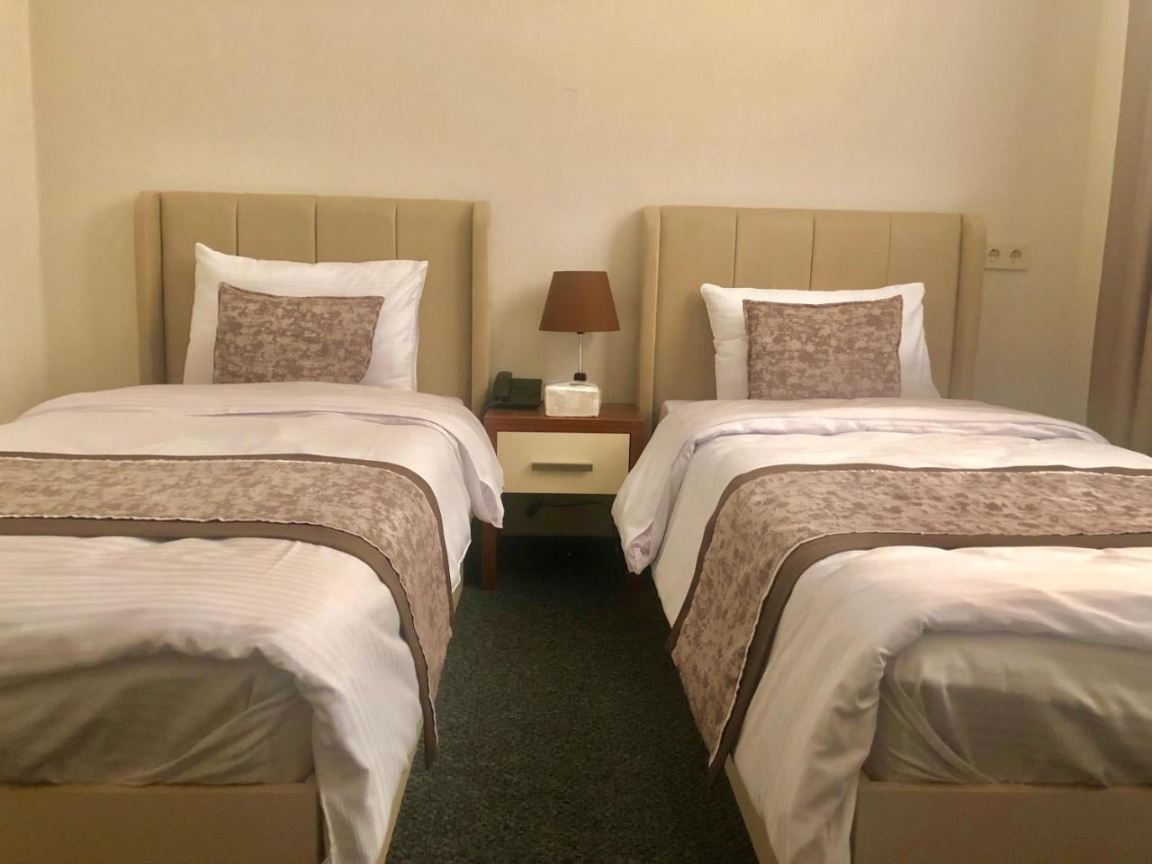 Tbili Hotel Τυφλίδα Εξωτερικό φωτογραφία