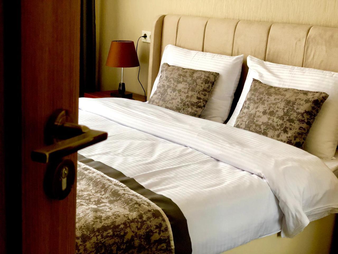 Tbili Hotel Τυφλίδα Δωμάτιο φωτογραφία