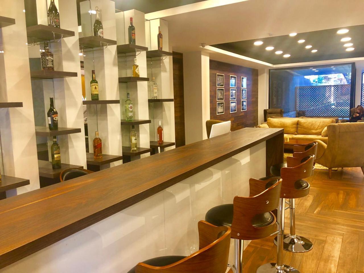 Tbili Hotel Τυφλίδα Εξωτερικό φωτογραφία